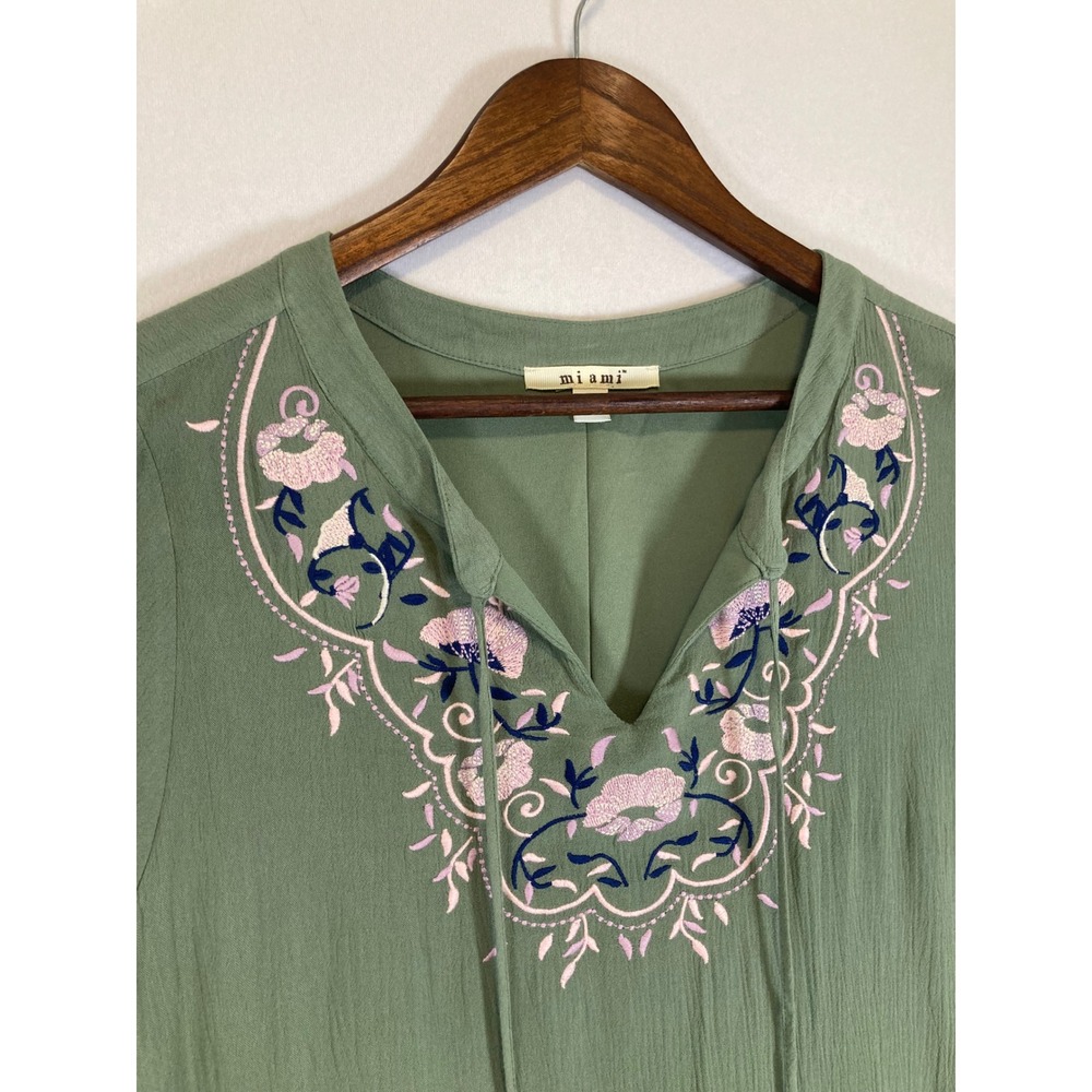 Boho Mi Ami Women Medium Olive Green Embroidered Floral V-Neck Tunic Dress‎ - Picture 4 of 12